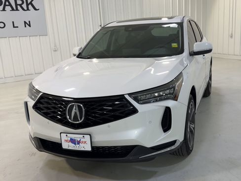 Used 2025 Acura RDX w/Technology Package image 4
