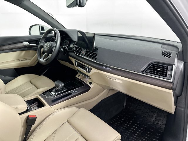 Used 2022 Audi Q5 2.0T Premium AWD/4WD image 29