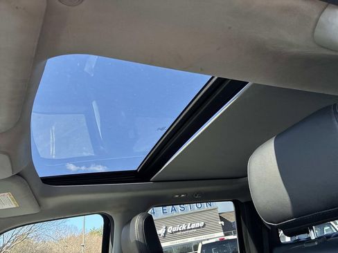 Used 2023 Ford F350 Lariat w/ Sport Appearance Package image 25