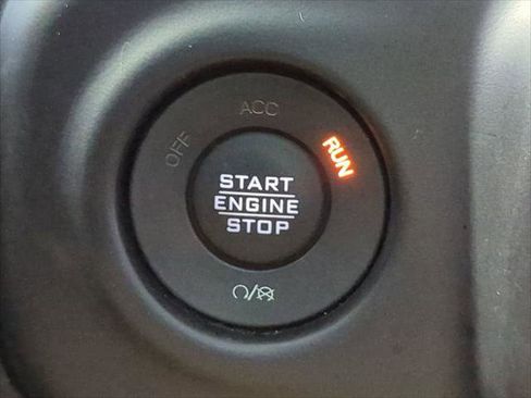 Certified 2021 Jeep Gladiator Sport image 27