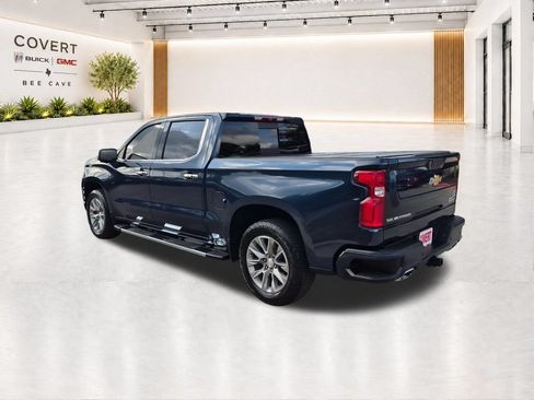 Used 2022 Chevrolet Silverado 1500 High Country w/ Safety Package II AWD/4WD image 11