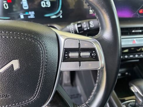 Used 2025 Kia Telluride S AWD/4WD image 28