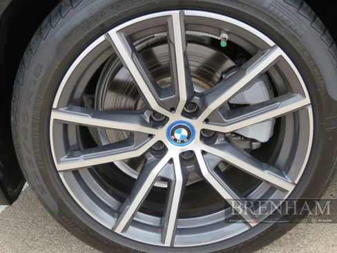 Used 2022 BMW 330e image 10