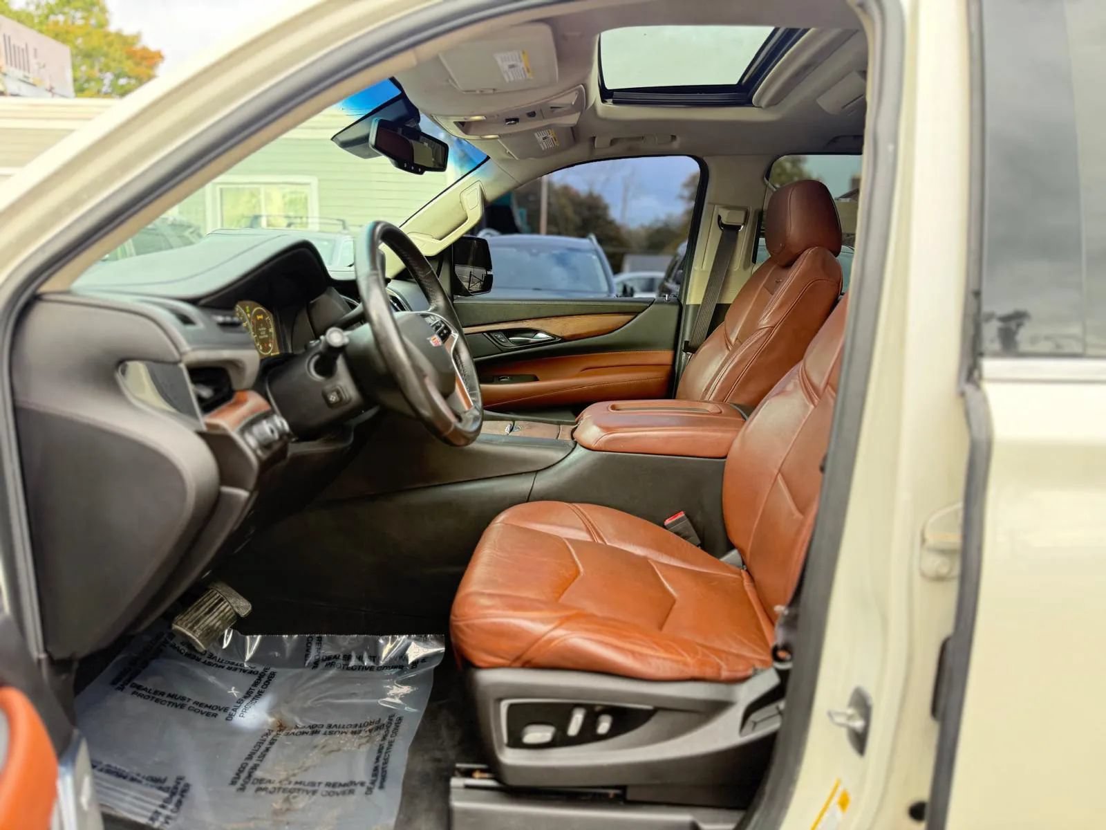 Used 2015 Cadillac Escalade ESV Premium AWD/4WD image 9