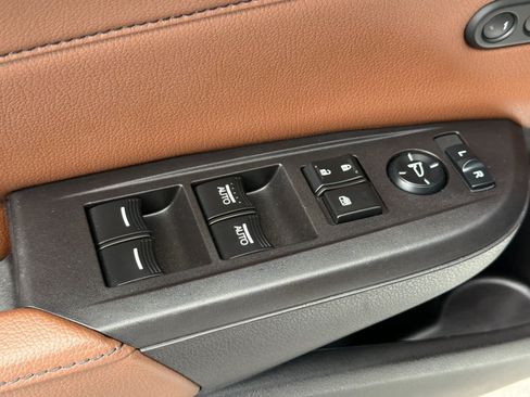 Used 2022 Acura ILX w/ Premium Package FWD image 13