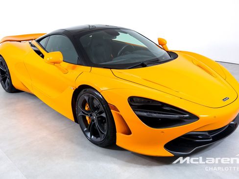 Used 2019 McLaren 720S image 3