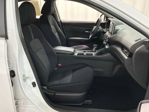 Used 2020 Nissan Sentra SV FWD image 25