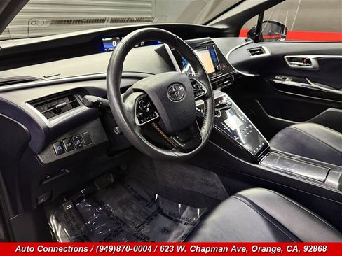 Used 2019 Toyota Mirai FWD image 11