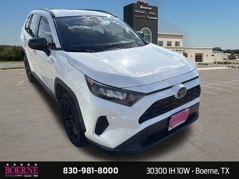 Used 2021 Toyota RAV4 LE FWD image 8