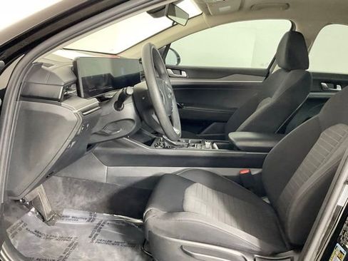 Used 2025 Kia K5 LXS FWD image 10