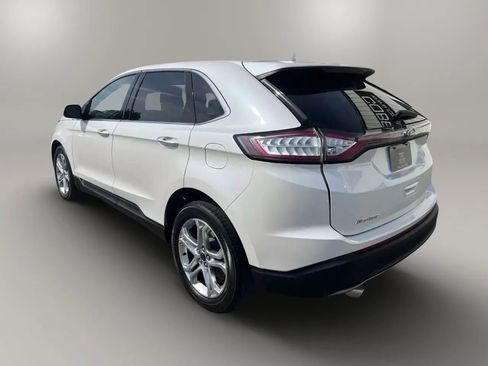 Used 2018 Ford Edge Titanium w/ Ford Safe & Smart Package FWD image 8
