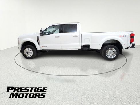 Used 2026 Ford F450 Platinum w/ Platinum Plus Package AWD/4WD image 5