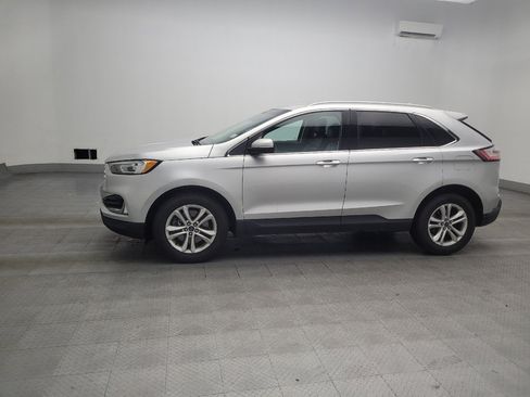 Used 2019 Ford Edge SEL w/ Equipment Group 201A AWD/4WD image 2