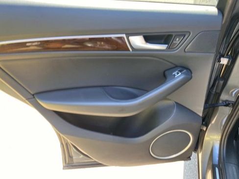 Used 2016 Audi Q5 2.0T Premium Plus w/ Technology Package image 9