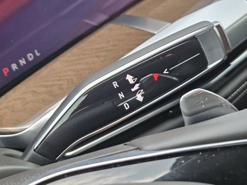 Certified 2026 Cadillac Escalade Platinum Sport AWD/4WD image 25