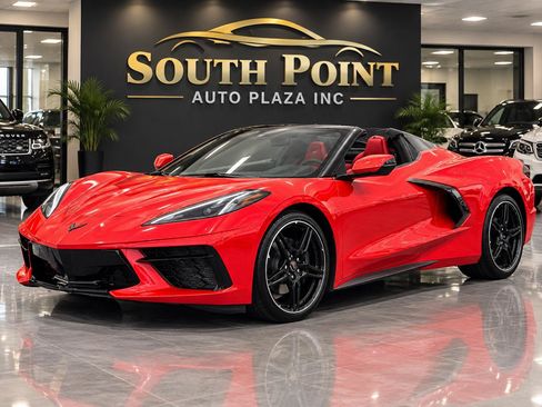 Used 2020 Chevrolet Corvette Stingray Convertible w/ 1LT RWD image 3
