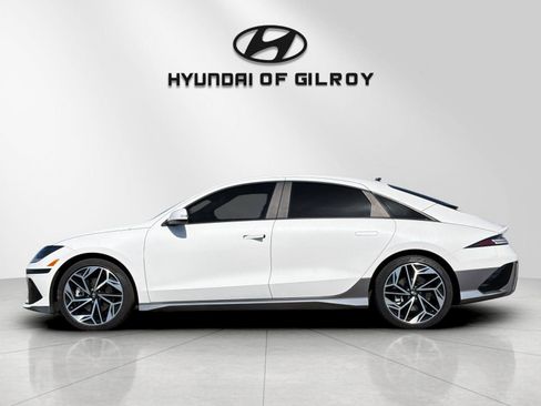 Used 2024 Hyundai Ioniq 6 SEL RWD image 2