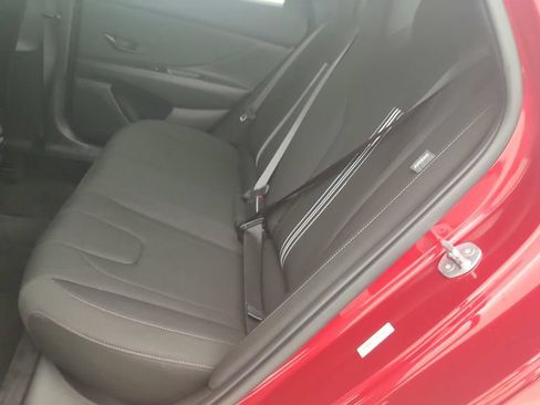 Used 2025 Hyundai Elantra Sport FWD image 19