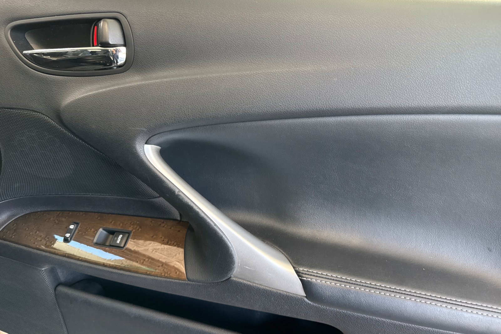 Used 2013 Lexus IS 250 w/ Premium Pkg Value Edition RWD image 21