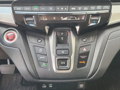 Used 2025 Honda Odyssey EX-L image 17