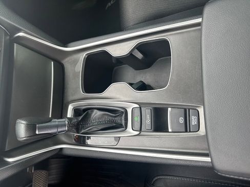 Used 2022 Honda Accord LX image 27