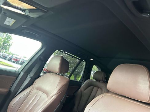 Used 2021 BMW X5 xDrive40i w/ Premium Package AWD/4WD image 13