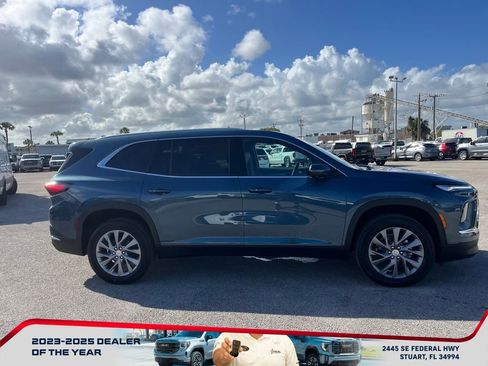 New 2026 Buick Enclave Preferred image 8