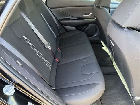 Certified 2025 Hyundai Elantra Blue image 17