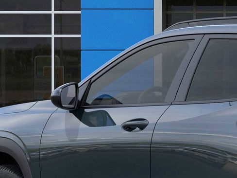 New 2026 Chevrolet Trax LT image 12