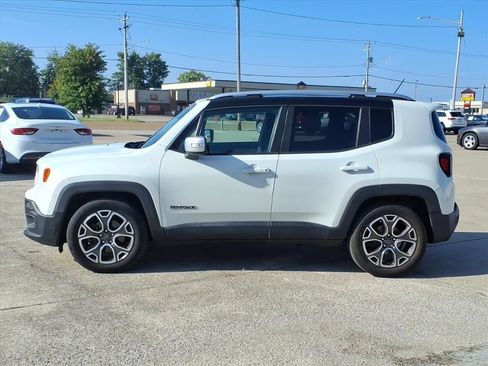 Used 2016 Jeep Renegade Limited FWD image 2