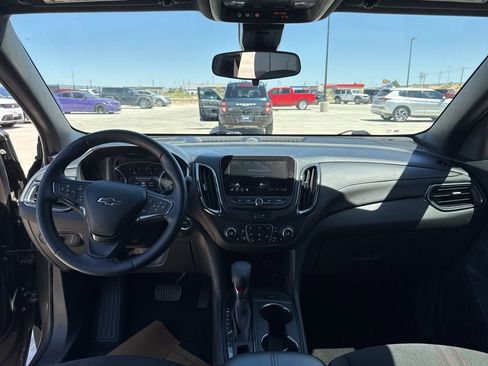 Used 2023 Chevrolet Equinox RS FWD image 13