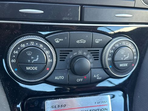 Used 2009 Mercedes-Benz SL 550 image 26