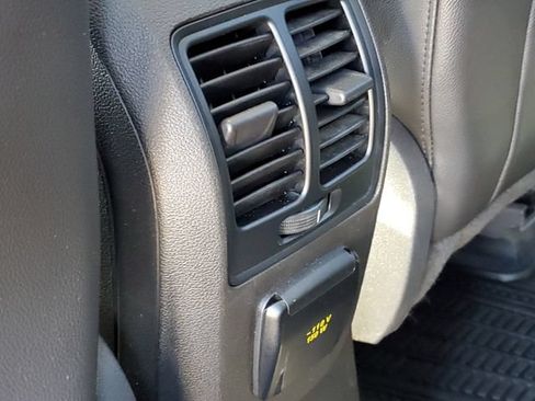 Used 2013 Ford Escape Titanium w/ Parking Technology Pkg AWD/4WD image 11