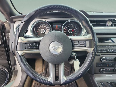 Used 2014 Ford Mustang Premium w/ Comfort Package image 9