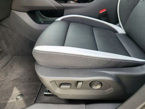 New 2025 Buick Envision Sport Touring image 18