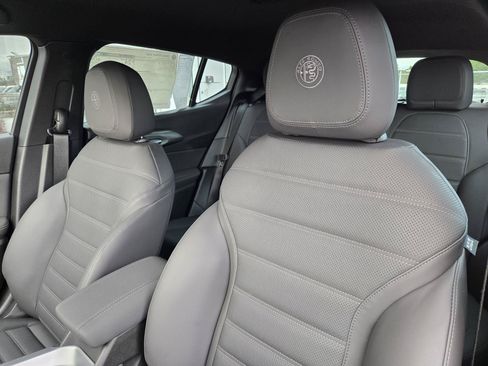 New 2026 Alfa Romeo Tonale w/ Black Premium Package AWD/4WD image 21