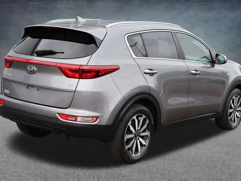 Used 2017 Kia Sportage EX AWD/4WD image 3