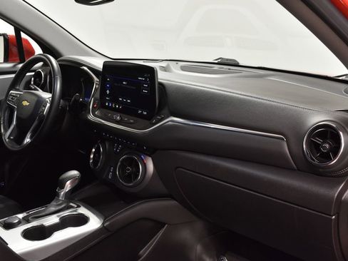 Used 2024 Chevrolet Blazer LT image 32