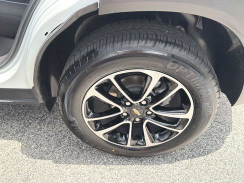 Used 2024 Chevrolet TrailBlazer LT w/ Driver Confidence Package FWD image 11