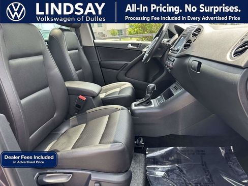 Used 2016 Volkswagen Tiguan SE AWD/4WD image 12