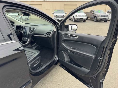 Used 2024 Ford Edge SEL image 17