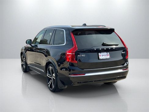 Used 2024 Volvo XC90 B6 Ultimate w/ Lounge Package image 7