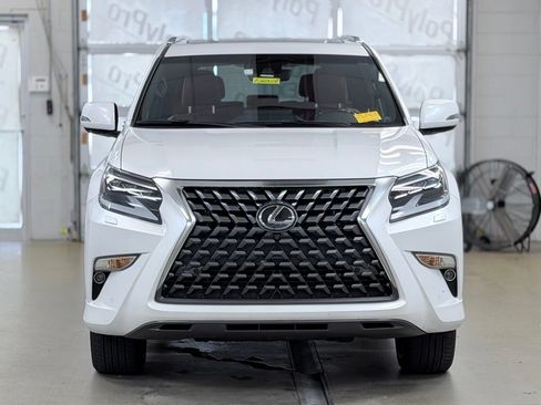 Used 2023 Lexus GX 460 Luxury AWD/4WD image 2