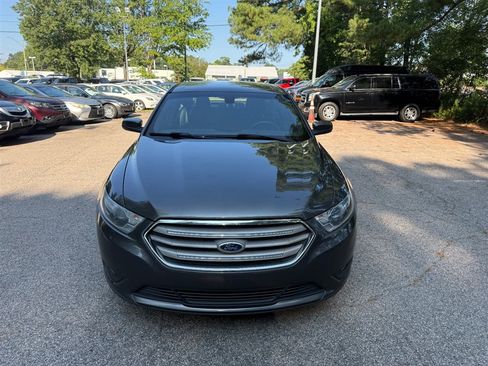 Used 2015 Ford Taurus SEL w/ Equipment Group 201A FWD image 3