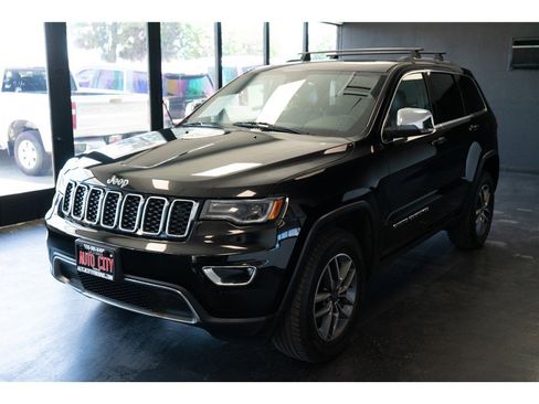Used 2019 Jeep Grand Cherokee Limited w/ Luxury Group II AWD/4WD image 3