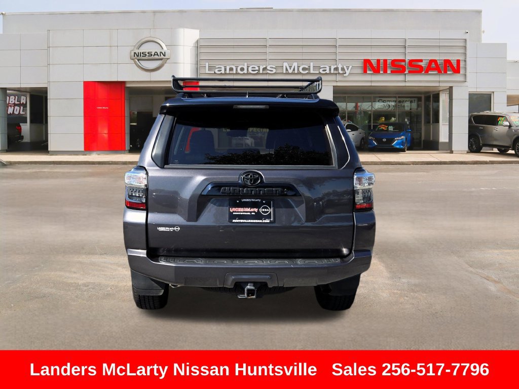 Used 2021 Toyota 4Runner Venture w/ Moonroof Package AWD/4WD image 5