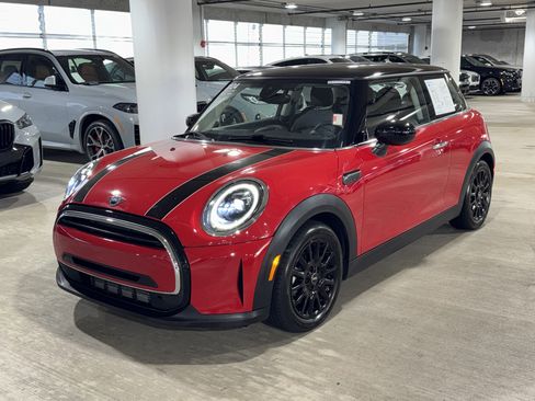 Certified 2024 MINI Cooper 2-Door Hardtop FWD image 4