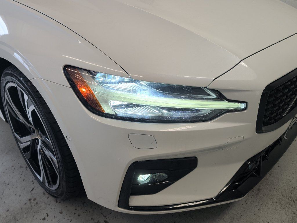 Used 2024 Volvo S60 B5 Plus FWD image 5