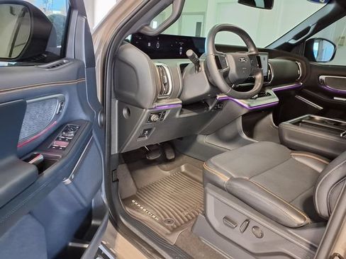 Used 2026 Ford Expedition Tremor AWD/4WD image 7