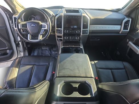 Used 2021 Ford F250 Lariat image 12